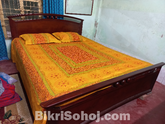 Meheguni wood ar bed